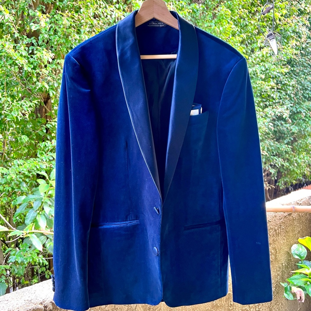 Navy Blue Velvet Blazer & Satin Lapel